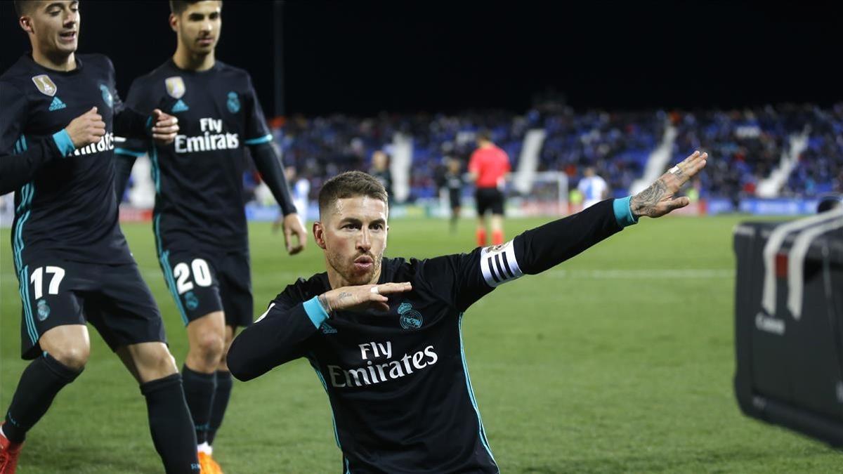 Sergio Ramos celebra el gol de penalti en el campo del Leganés