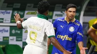 El entrenador de Endrick hace historia en el Palmeiras