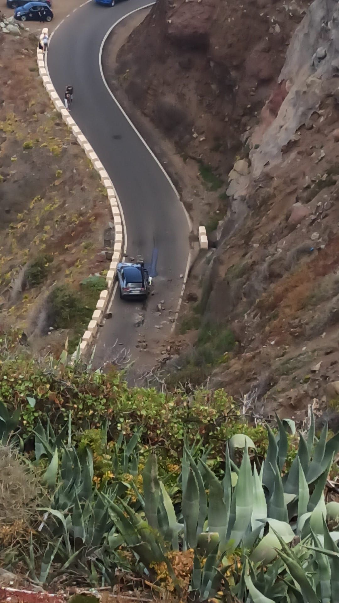 Dos personas heridas tras el desprendimiento de rocas en Almáciga