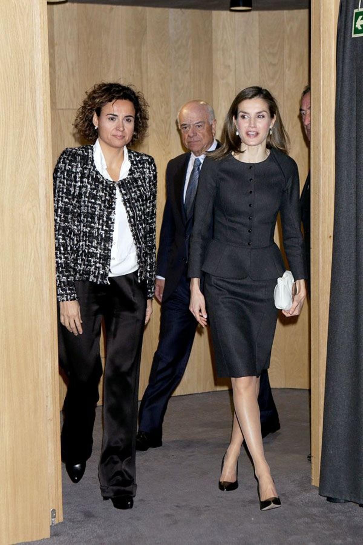 Letizia Ortiz con traje de chaqueta de Nina Ricci Woman
