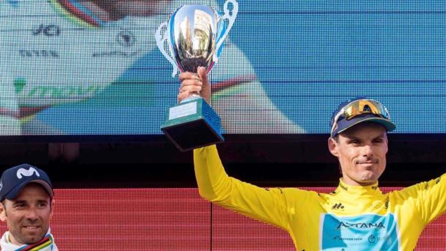 Luis León Sánchez, en el podio de la Vuelta a Murcia junto a Alejandro Valverde