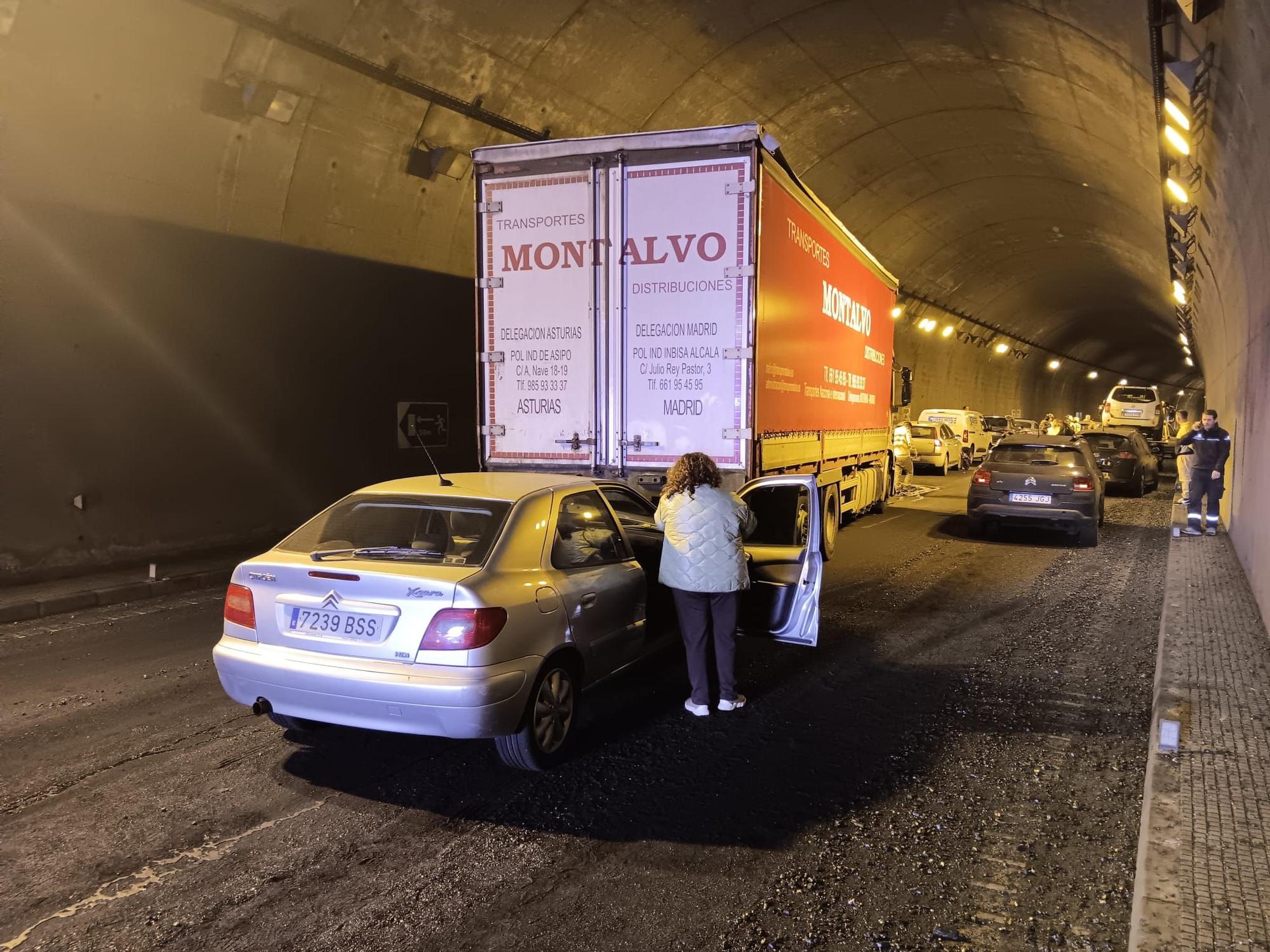 Accidente múltiple en la ronda de Oviedo