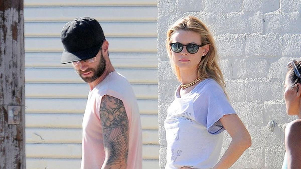 Adam Levine y Behati Prinsloo, protagonistas del nuevo vídeo de Maroon 5