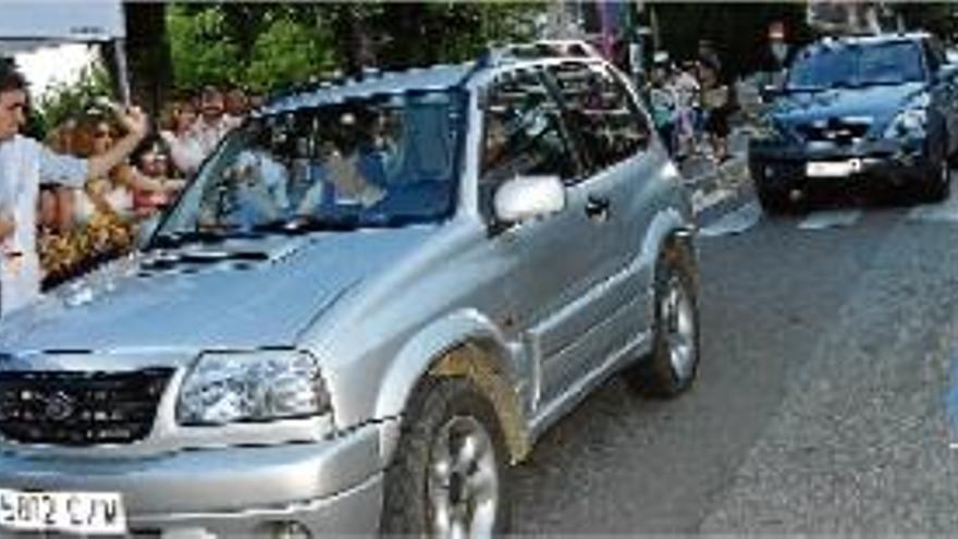 Benedicció dels vehicles a la confluència de la Gran Via amb el passeig de la Pau de Berga, ahir