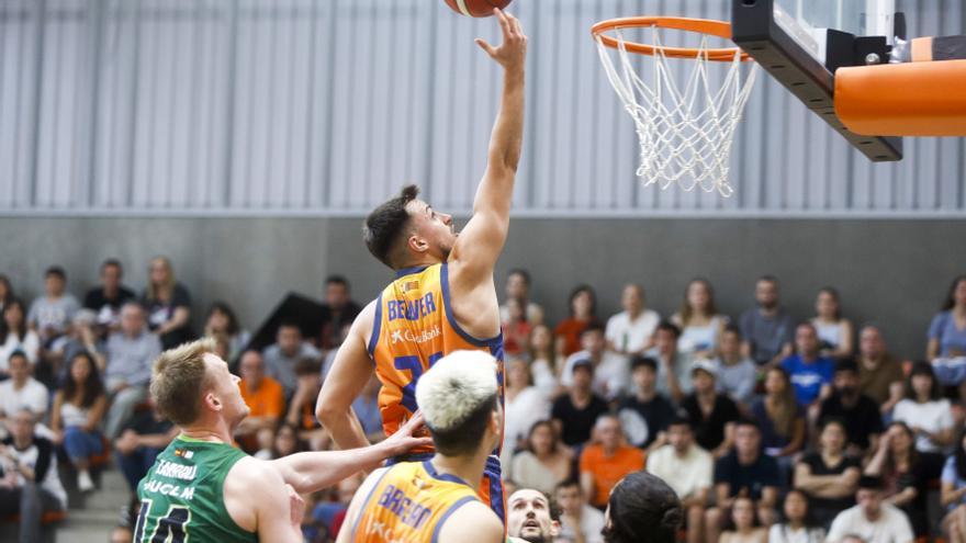 El Valencia Basket peleará por el ascenso en Albacete con un punto de ventaja (71-70)