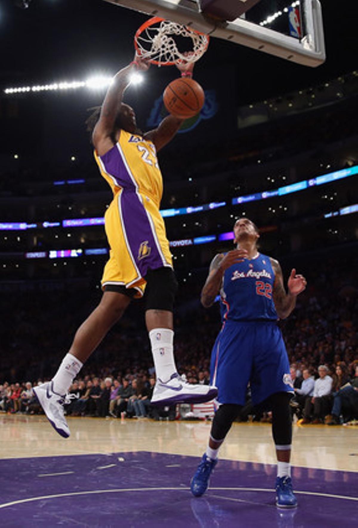 LOS ANGELES LAKERS 116- LOS ANGELES CLIPPERS 103