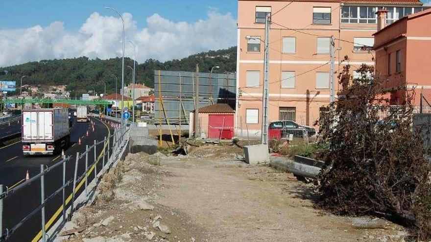 Estado que presenta el Camiño de Cornide de Chapela. // Faro