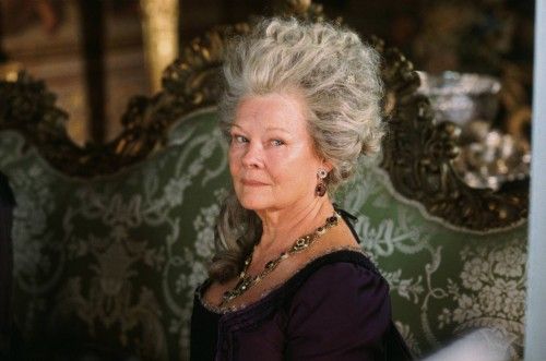 Judi Dench es Lady Catherine de Bourgh