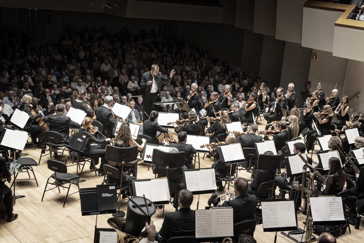 Petrenko dirigió el domingo a la Royal Philharmonic Orchestra de Londres en el Palau de la Música.