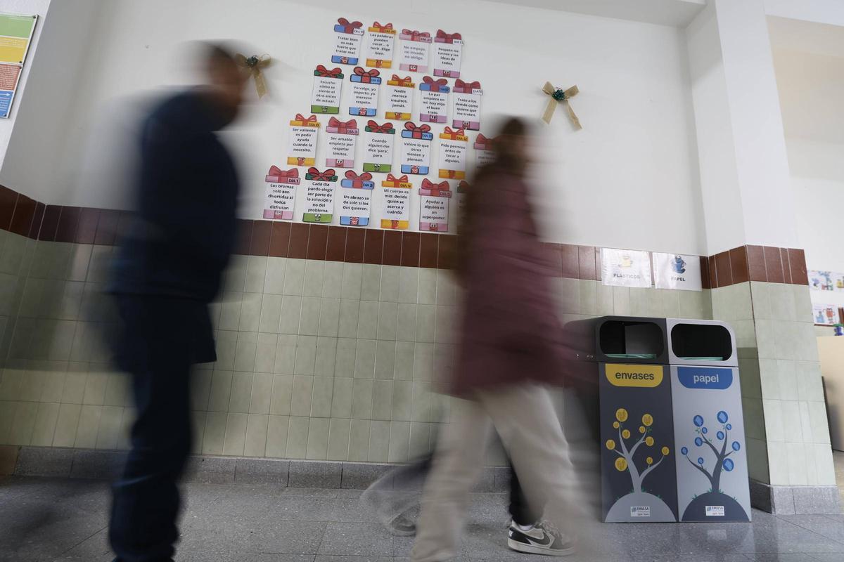 Así es el día a día en un colegio en obras: el Rey Pelayo de Gijón empieza a ver la luz al final del túnel dos años después del derrumbe (en imágenes)