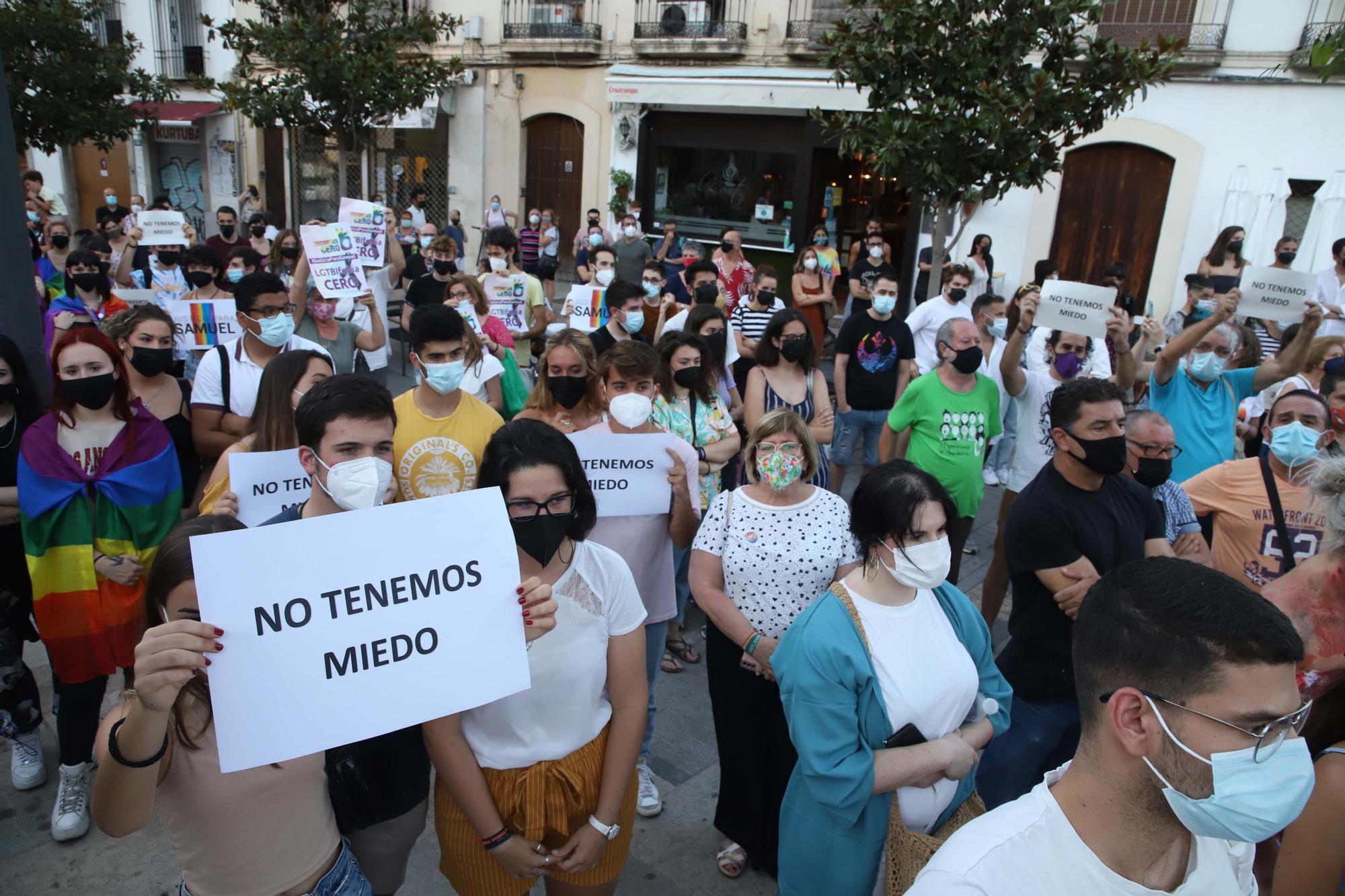 Cientos de personas exigen en Córdoba "justicia" por el asesinato de Samuel Luiz