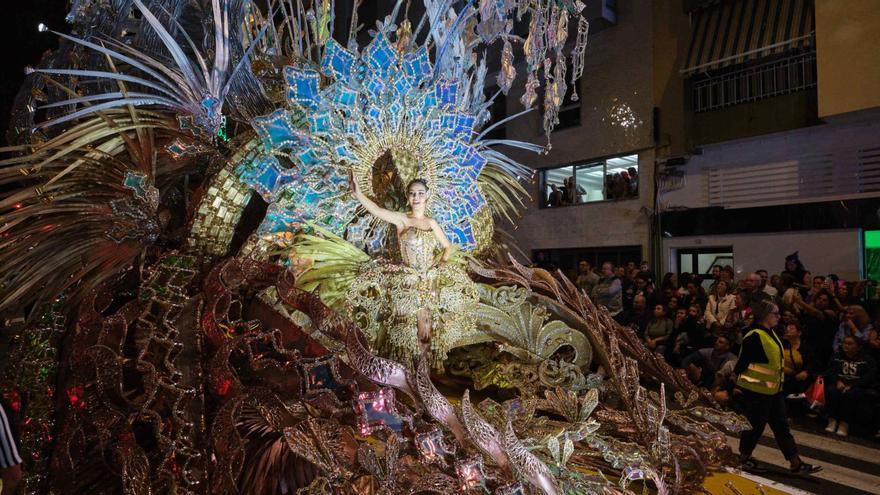 Así ha sido la Cabalgata anunciadora del Carnaval de Santa Cruz de Tenerife