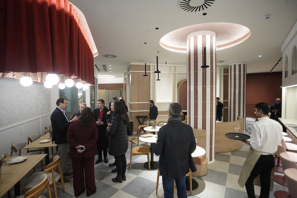 Girona Inauguració del restaurant cafeteria hotel Ultonia