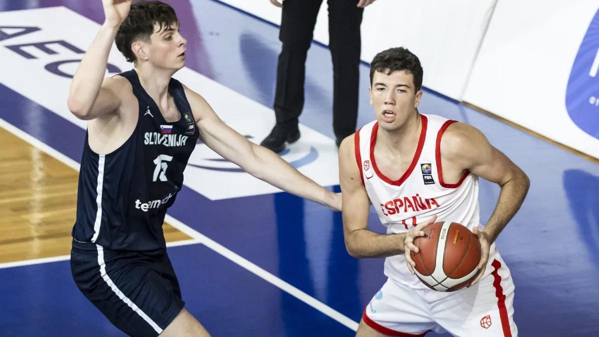 Álvaro Folgueiras cerró un buen Eurobasket ante Eslovenia.