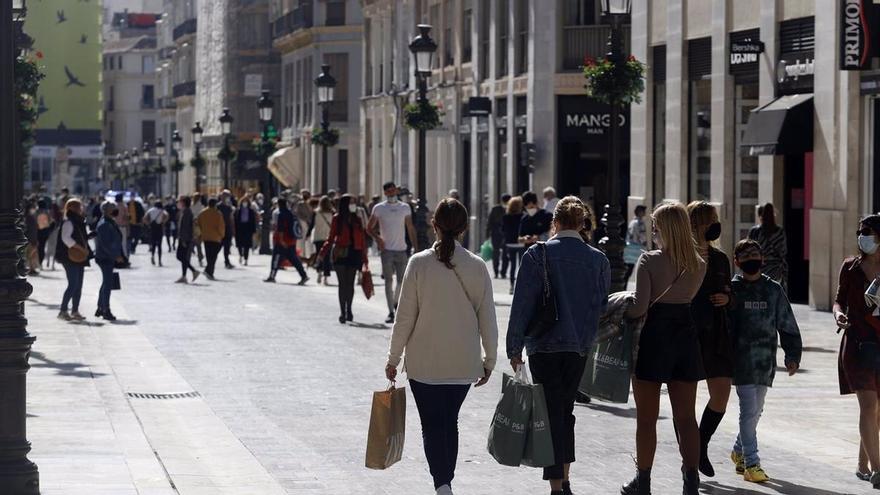 Los sindicatos convocan una jornada de huelga en el comercio de Málaga