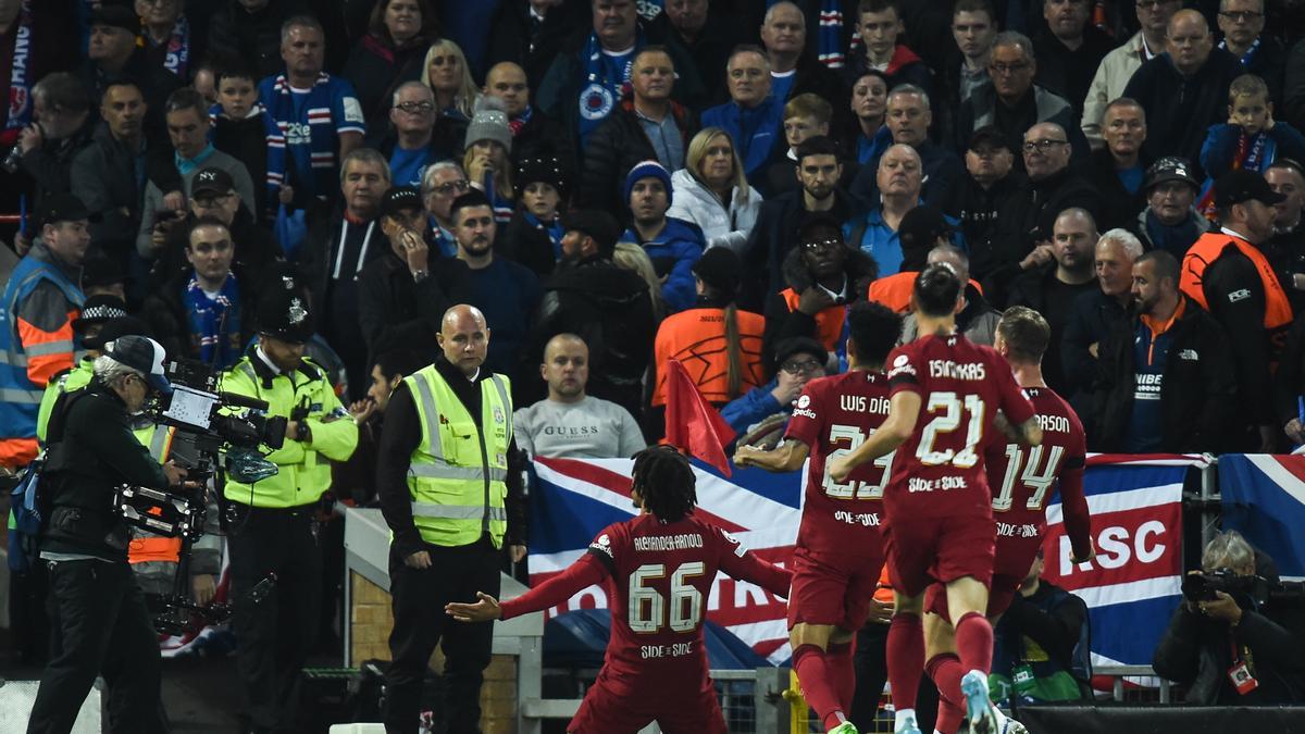 Resumen, goles y highlights del Liverpool 2-0 Rangers FC de la Jornada 3 de la Fase de Grupos de la Champions League