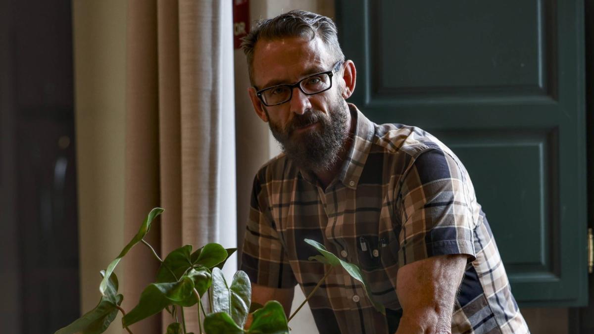 El novel·lista nord-americà Chuck Palahniuk, la setmana passada a Avilés.  | MIKI LÓPEZ