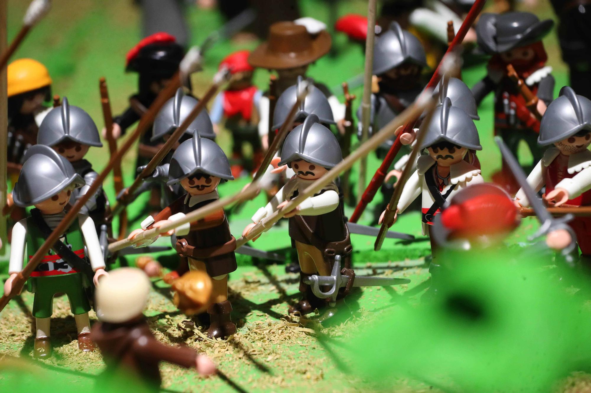 Exposición "El juego de la Historia" con figuras de Playmobil