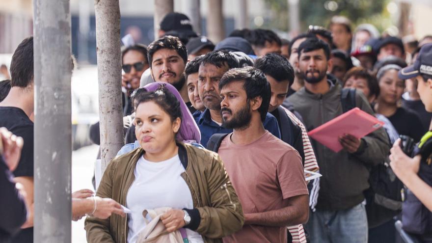 El Govern ja ha donat més de 91.500 permisos de treball a immigrants