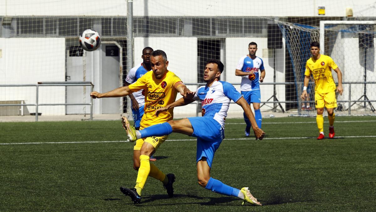 El Ebro no pudo ganar a un Olot al que igualó en los últimos instantes.