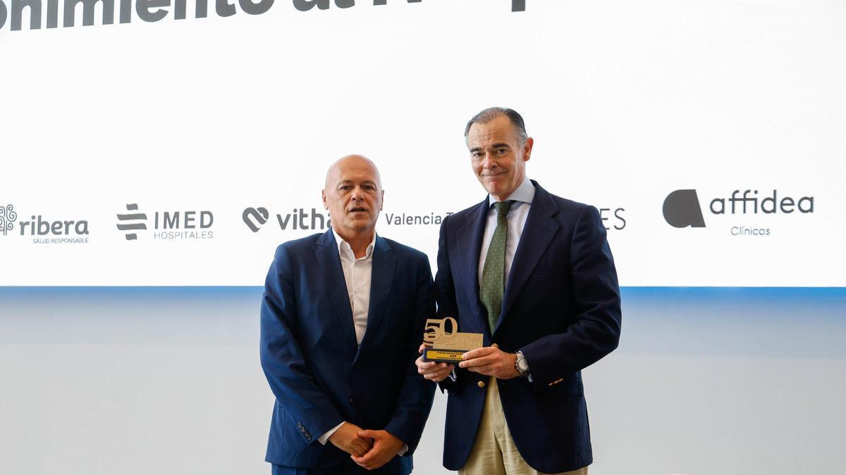 El director de Levante-EMV, Joan-Carles Martí, y el director general de la Fundación IVO, Manuel Llombart.