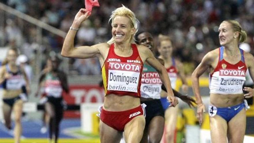 Marta Domínguez en la final de los 3.000 metros, en el Mundial de Atletismo de 2009