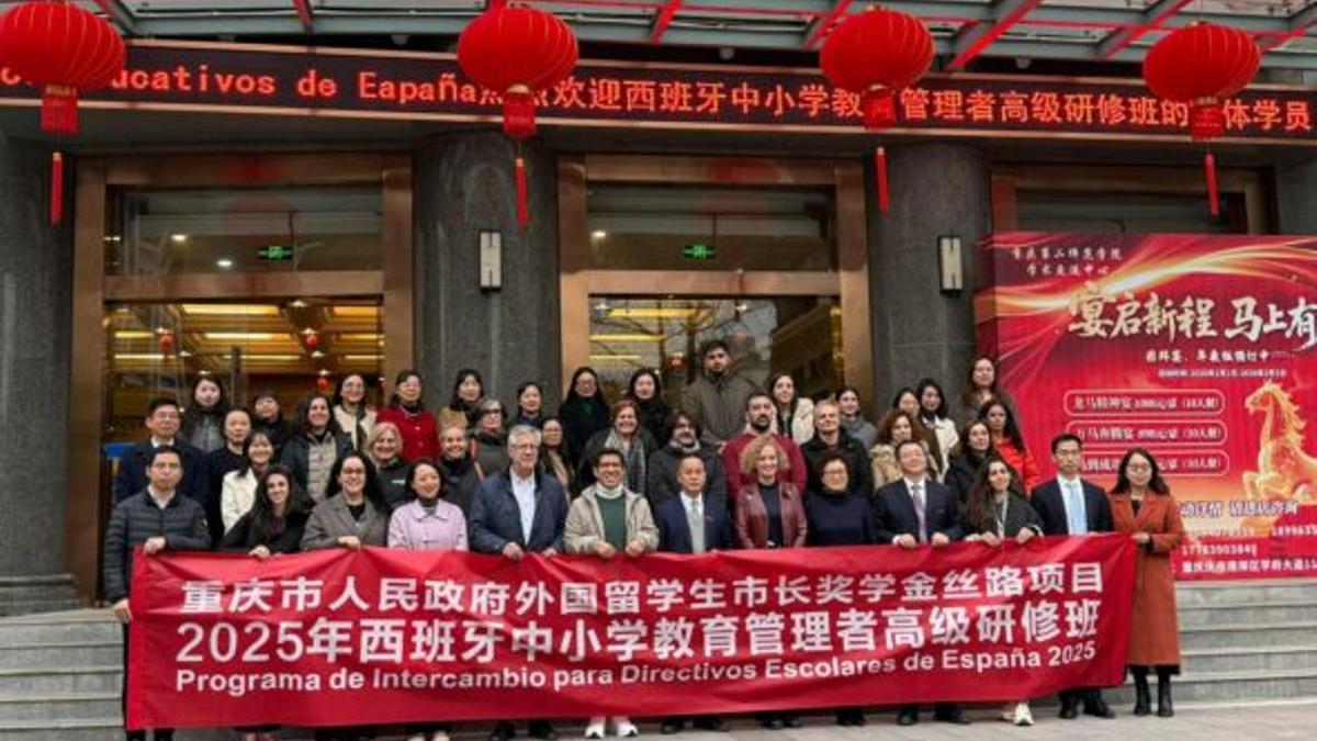 Foto de grupo programa de intercambio en China.