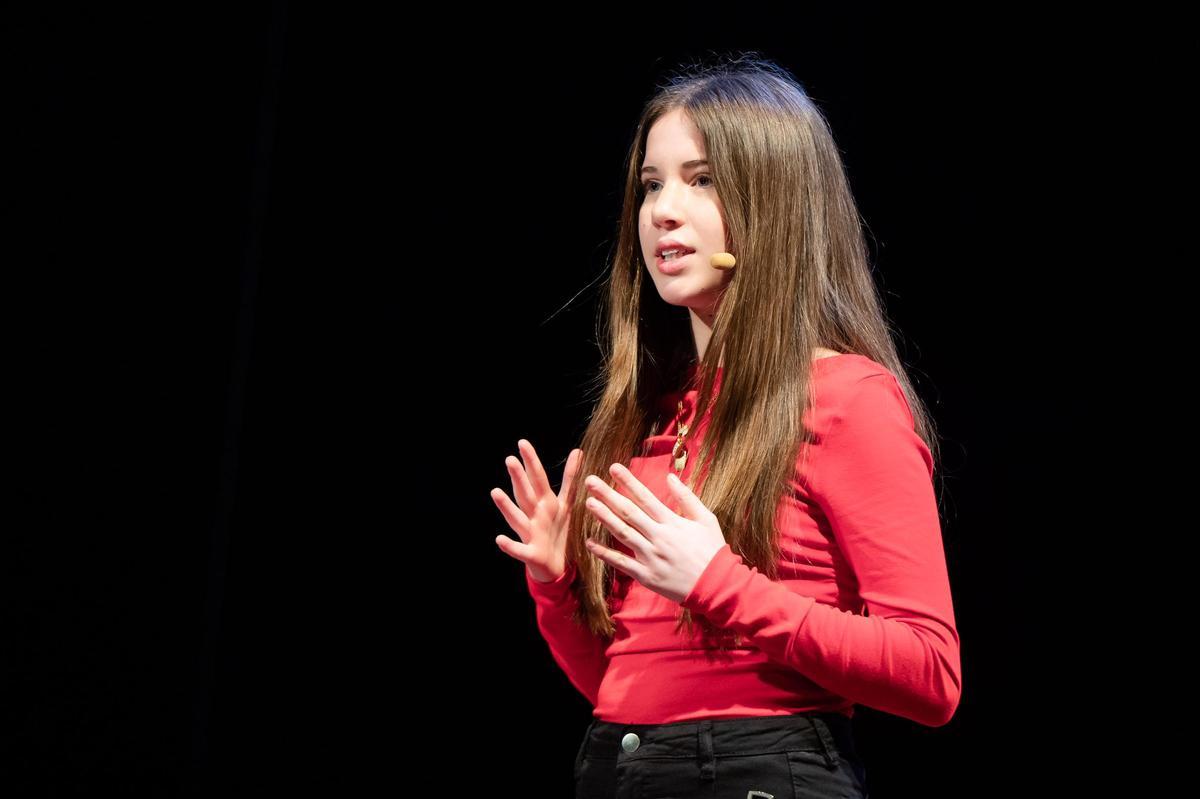Una alumna de Palacio de Granda durante su participación en el evento internacional  TEDxYouth.| Cedidas a Lne