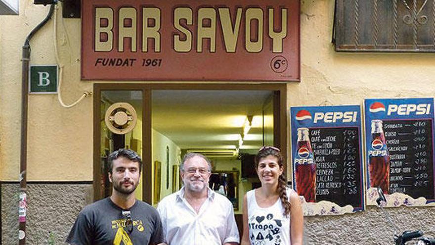 El bar Savoy ayuda al GOB en la Trapa