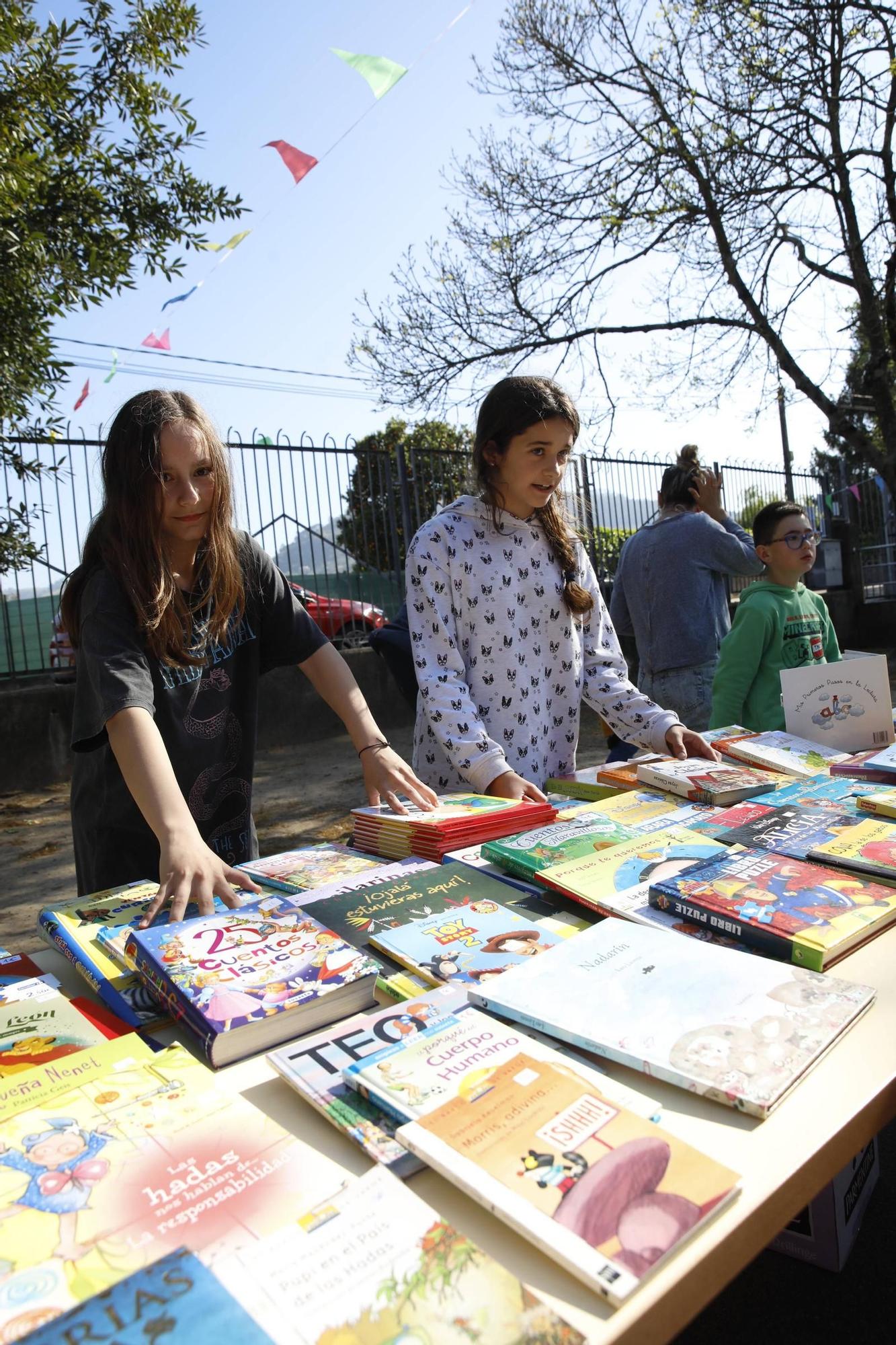 En imágenes: El colegio Jacinto Benavente disfruta de su primera feria del libro