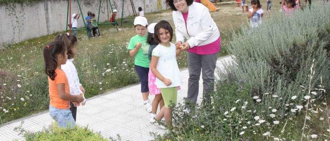 Niños de un campamento infantil de O Grove. // Muñiz