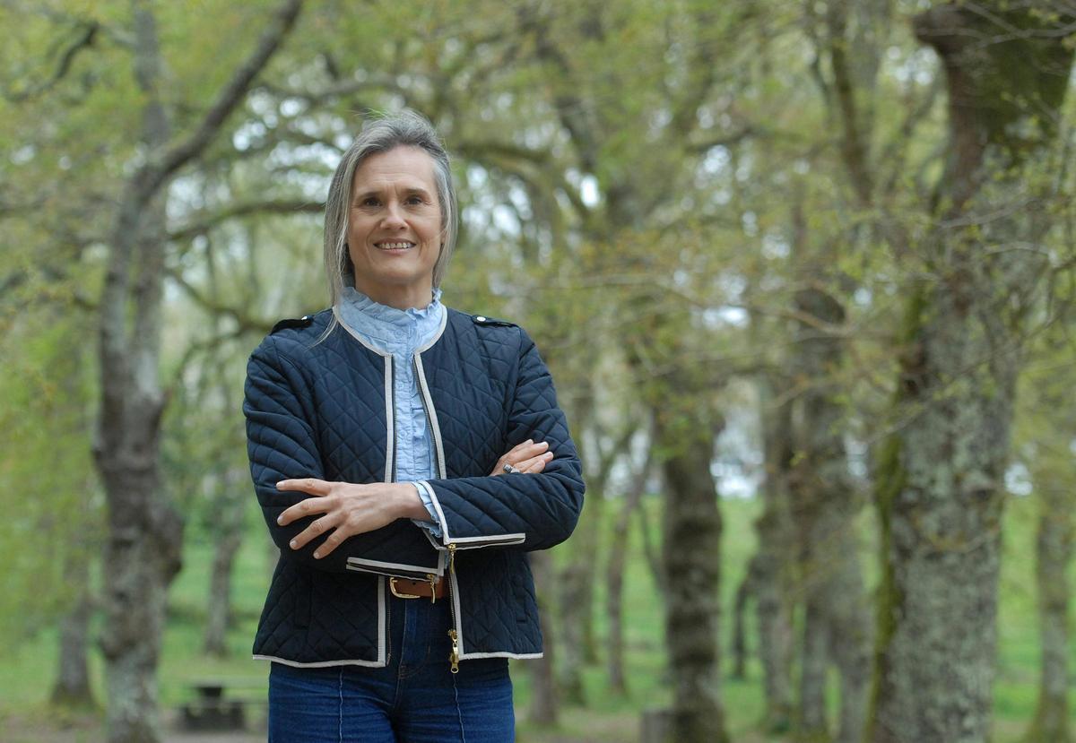Ana Oróns atendeu a FARO na Carballeira da Estrada.