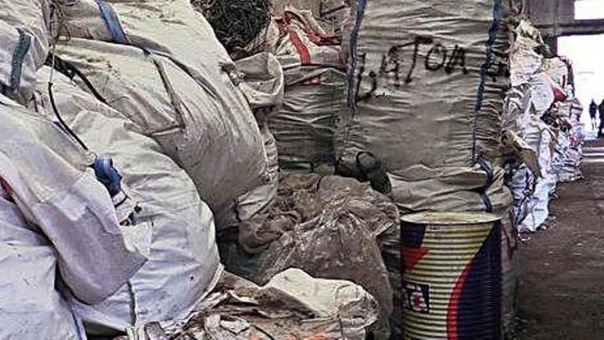Material confiscat durant l&#039;operatiu dels Mossos d&#039;Esquadra