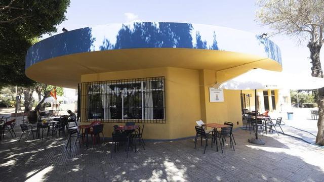 El centro social de Cas Serres, en la calle Felip Curtoys i Valls. | VICENT MARÍ