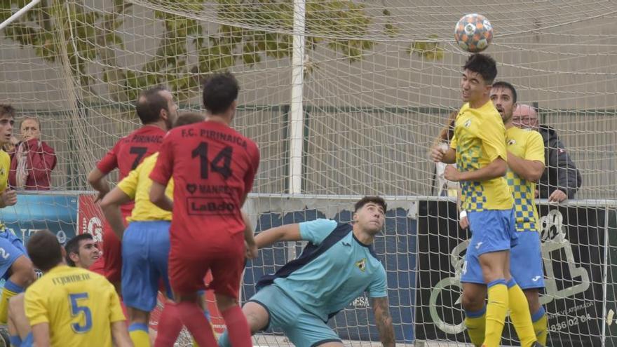 La federació demana que es tornin a disputar partits de futbol i de futbol sala d&#039;àmbit català el més aviat possible