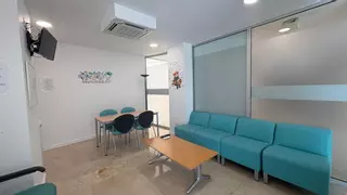El Hospital de Mérida estrena nueva sala de estar para familiares de neonatos hospitalizados y su primera sala de lactancia