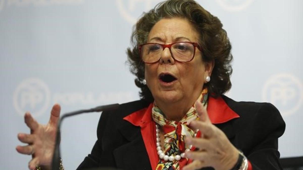 Rita Barbera ex alcalde de valencia en la rueda de prensa de hoy