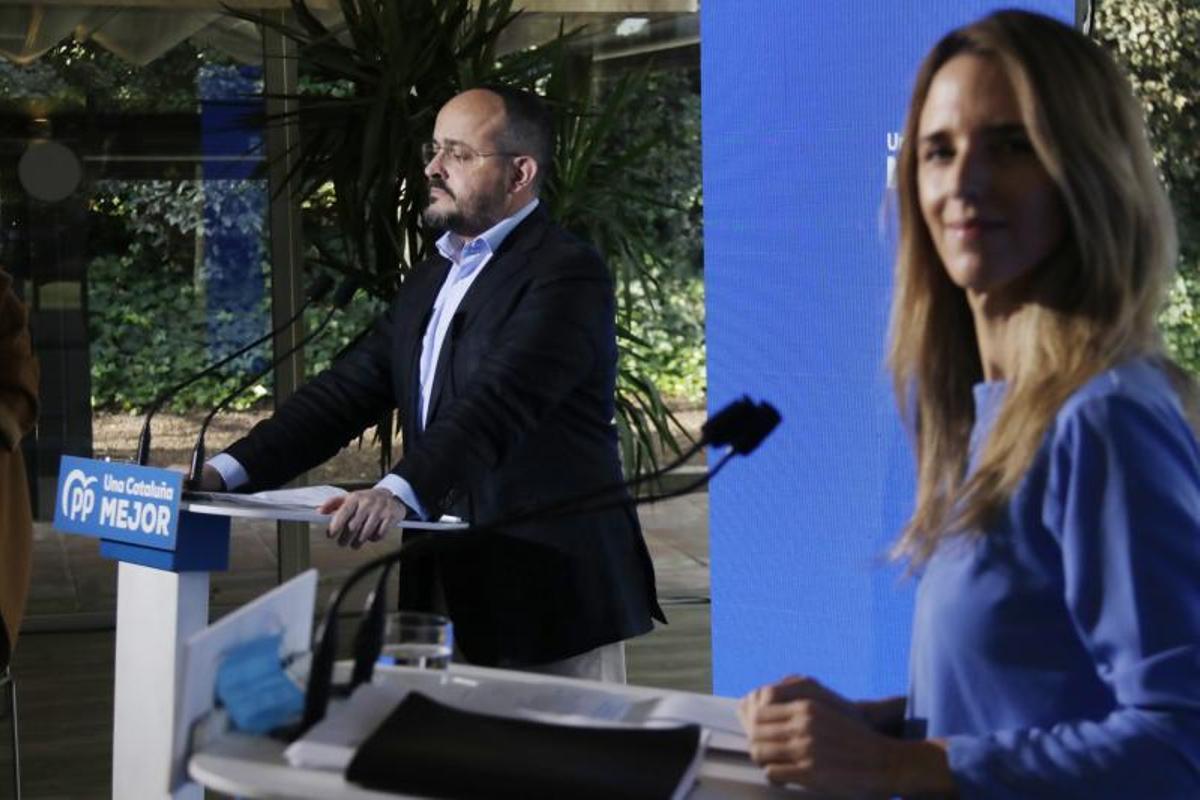 Alejandro Fernández y Cayetana Álvarez de Toledo.