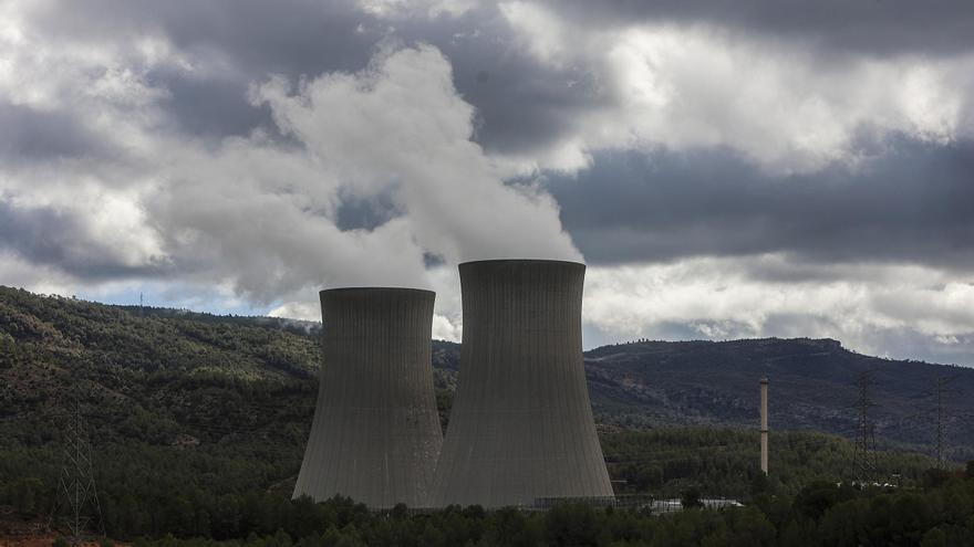 Competencia pone en el foco en las nucleares y activa otro expediente “muy grave” por el apagón