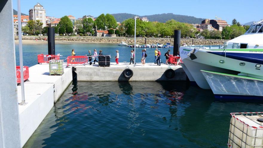 El nuevo pantalán de pasaje entra en servicio y podrá ser compartido con los barcos a Cíes