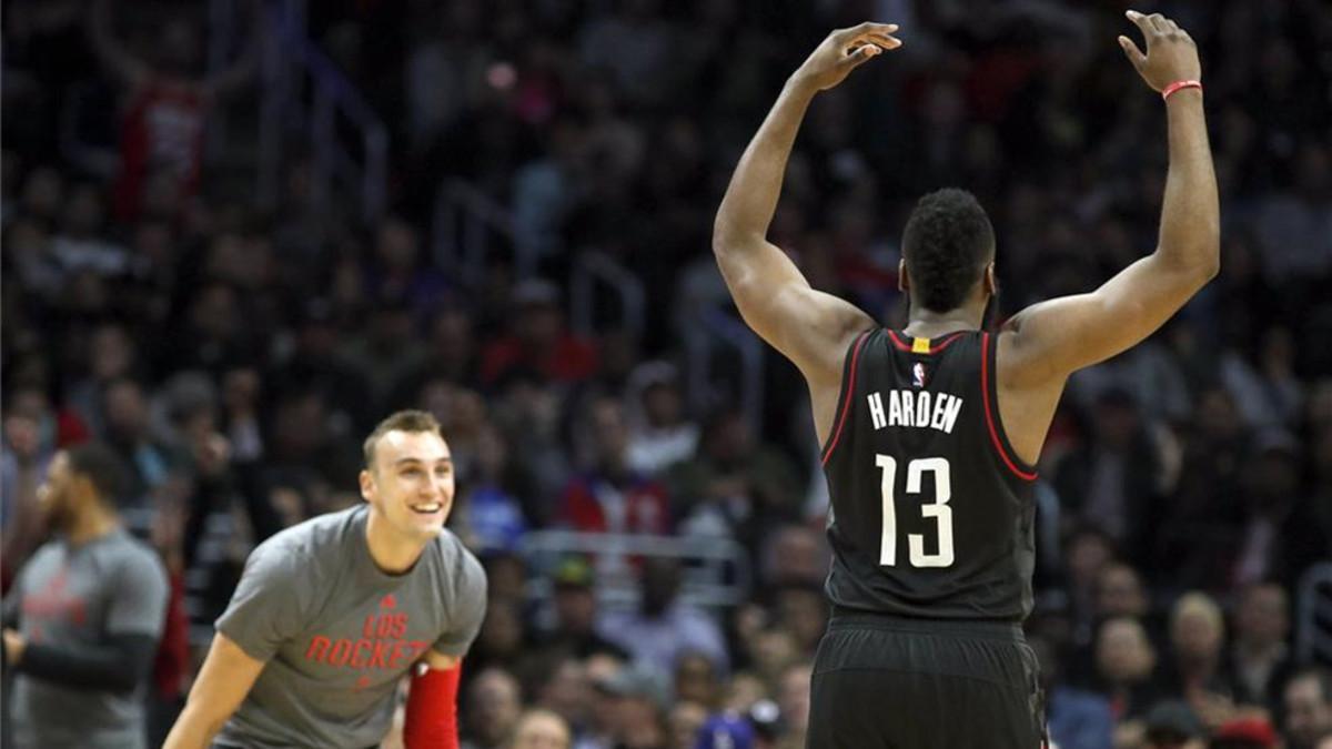 Harden volvió a vestirse de mago