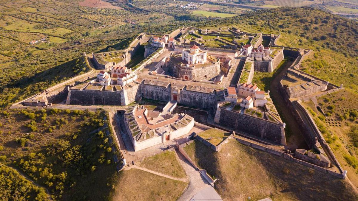 La fortaleza a una hora de España con forma de estrella