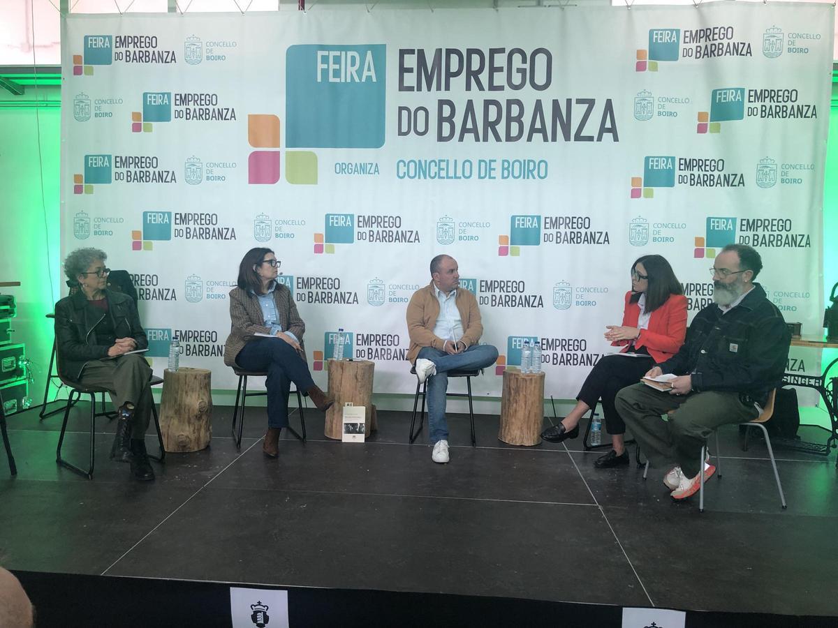 Por la izquierda, Rosa Tubío, Lola García, Tomás Estévez, Diana Torrado y Daniel García.