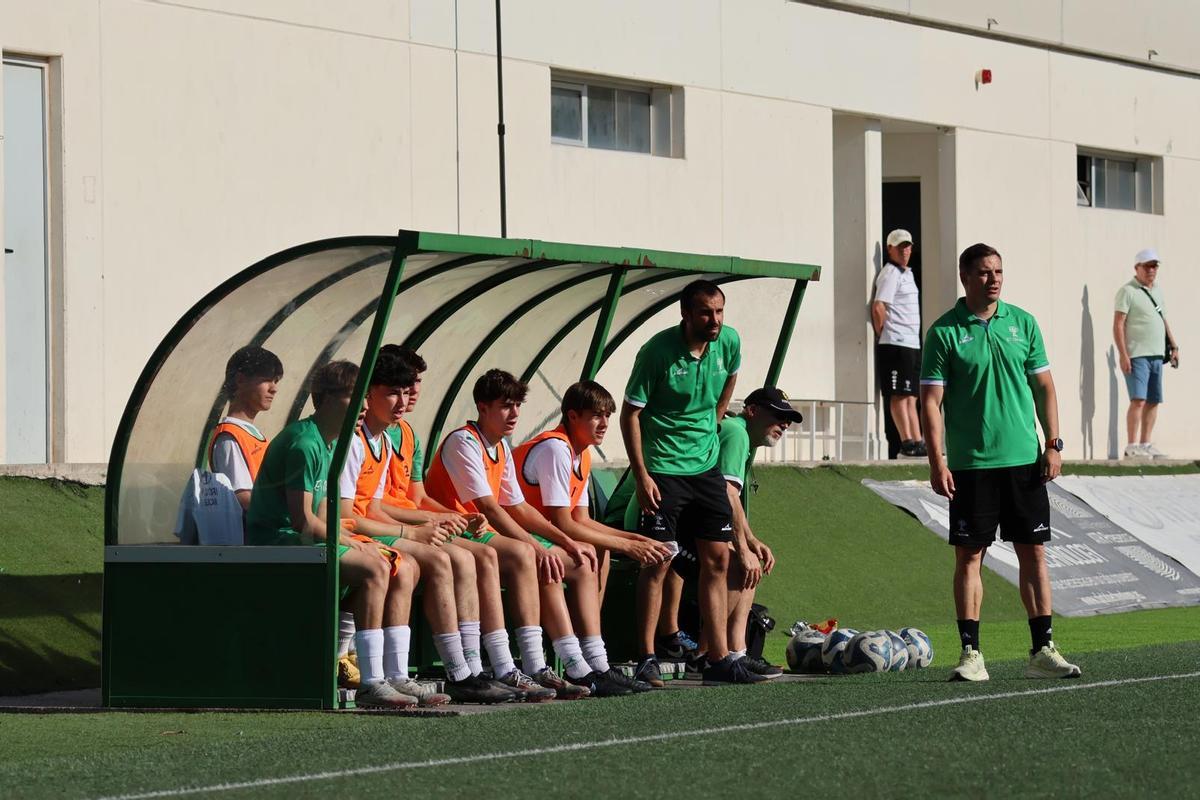 Adrián Ripa y Dani Caro durante un partido de esta temporada con El Olivar de Liga Nacional juvenil