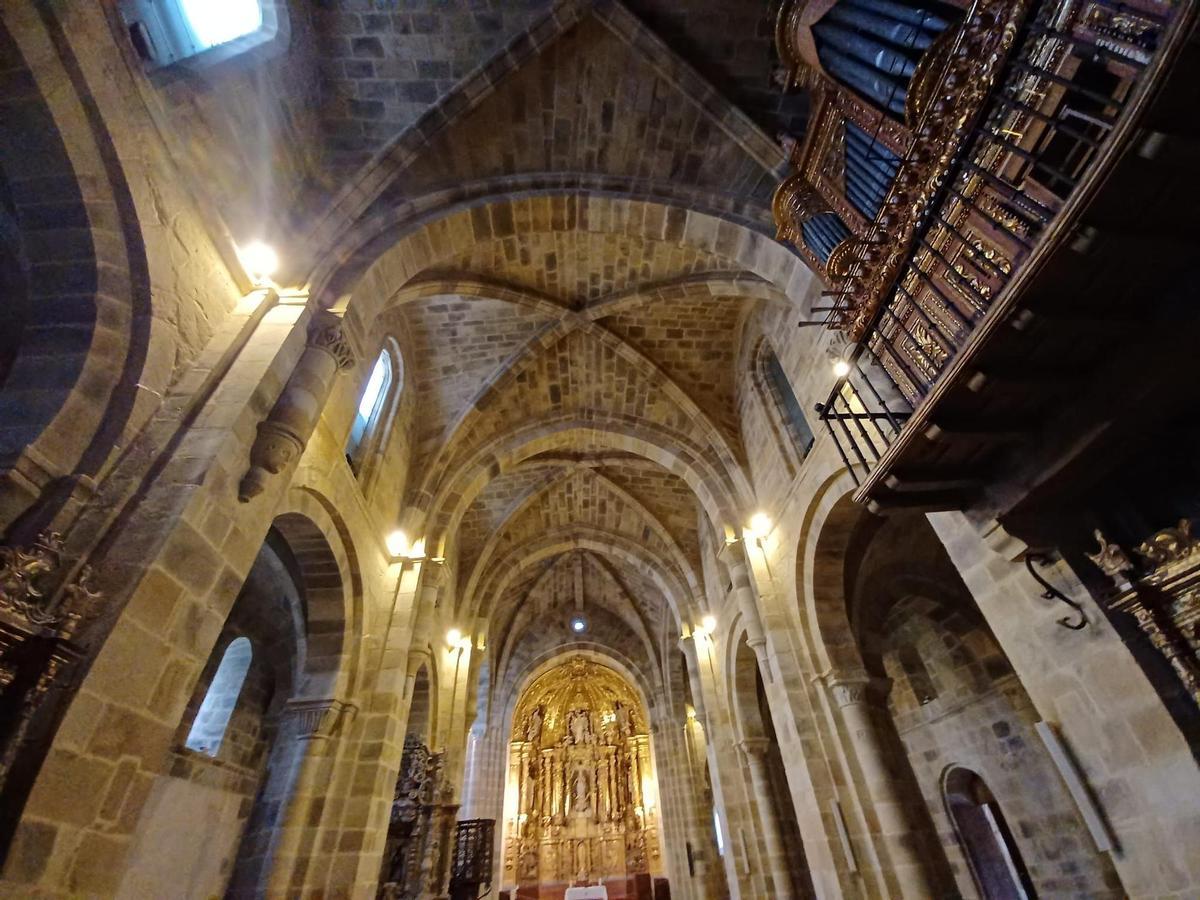 Interior del templo.