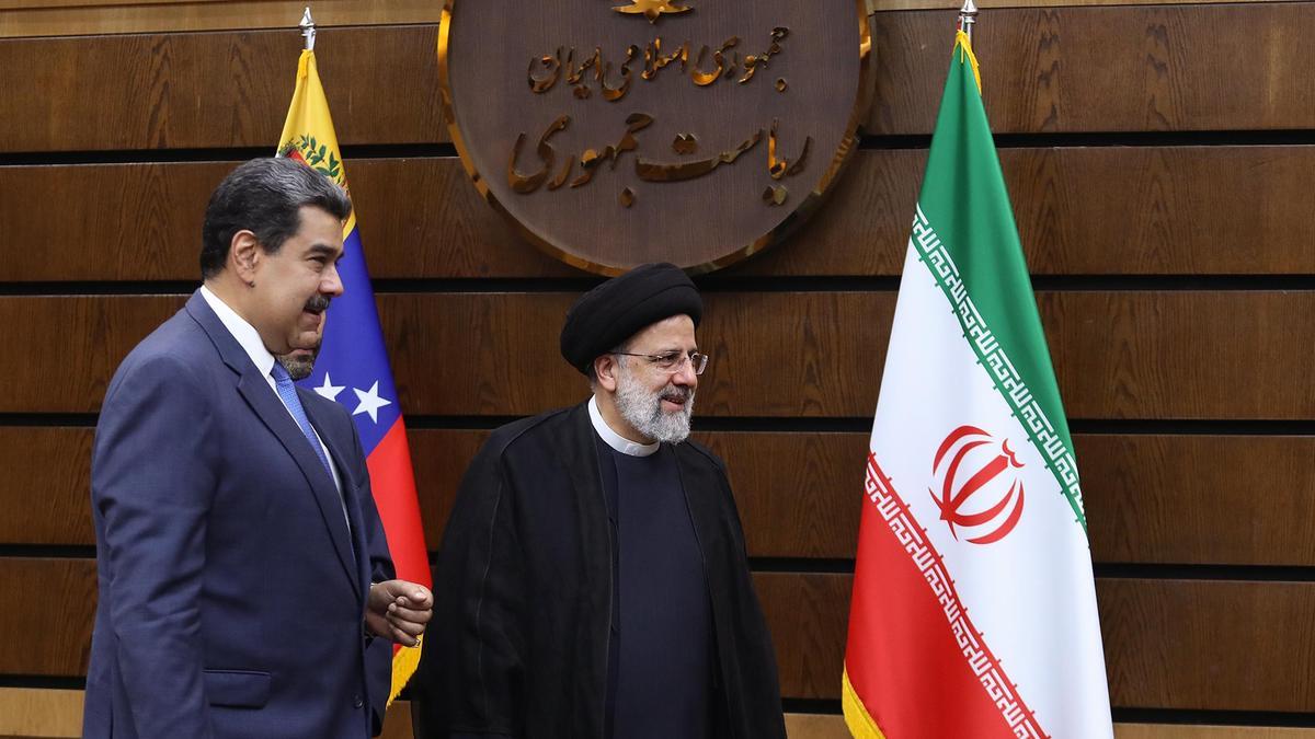 El presidente de Irán, Ebrahim Raisí, y su homólogo venezolano, Nicolás Maduro.