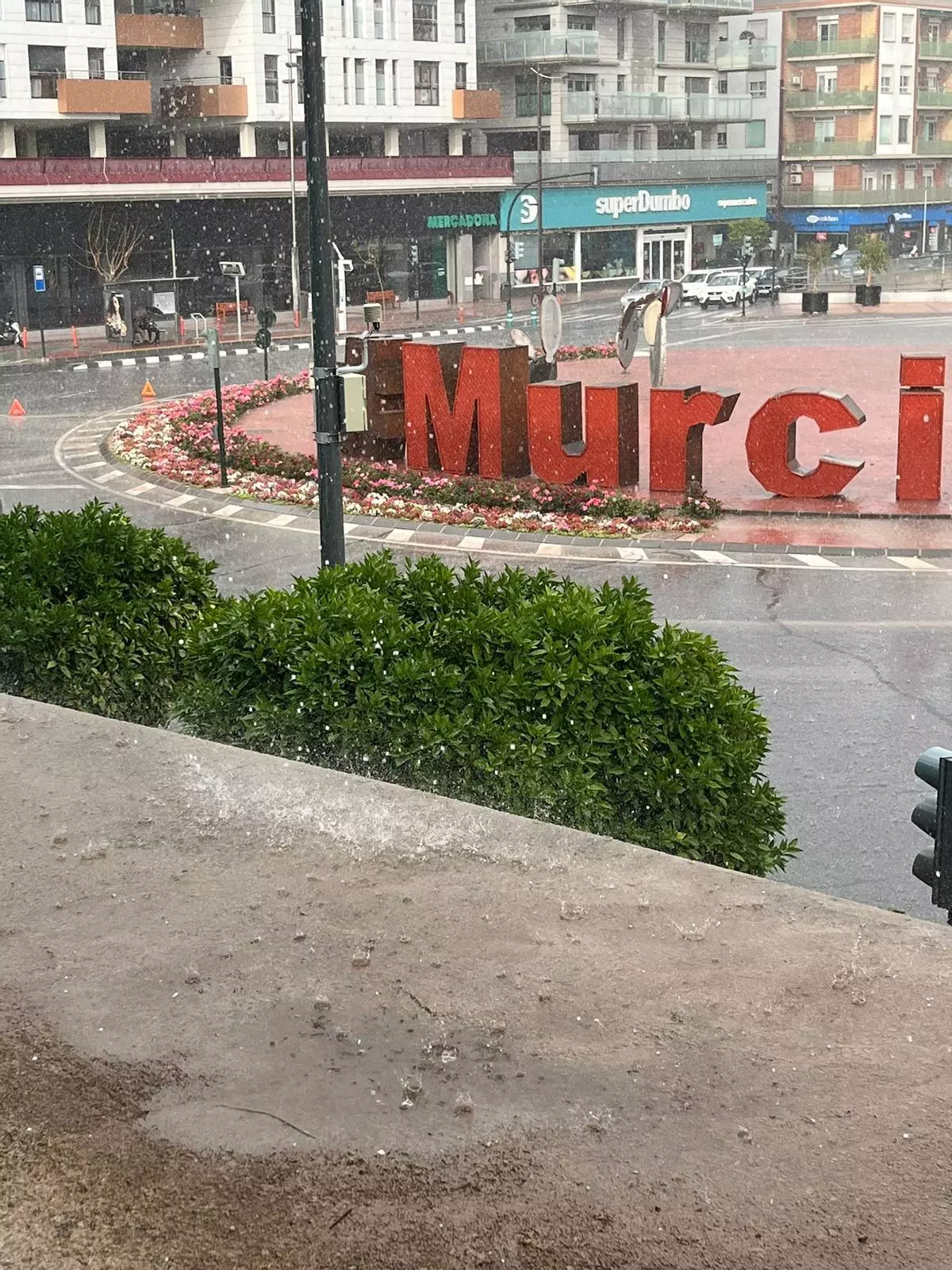 Vídeo | Fugaz pero intensa granizada en Murcia