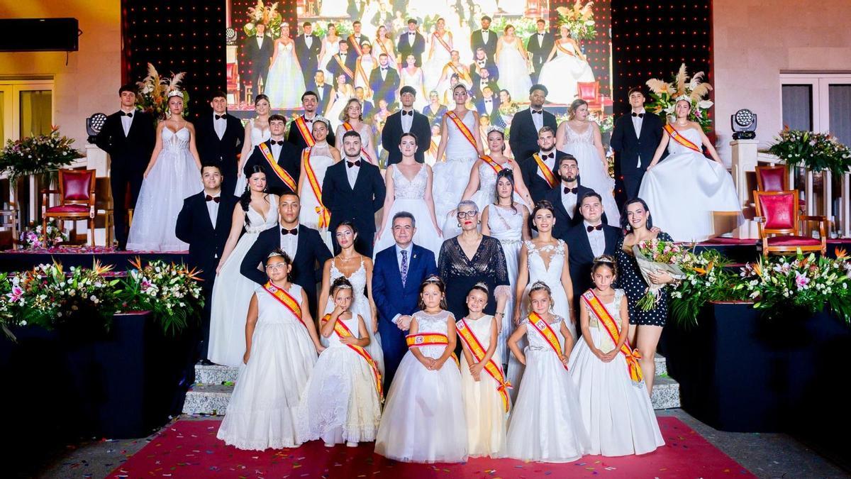 Coronación, Imposición de Bandas y Traspaso de Poderes.