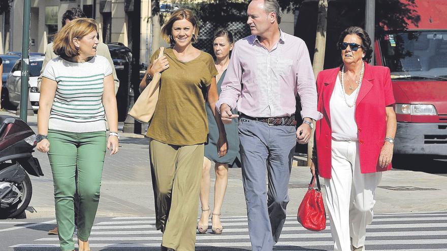 Isabel Bonig: La dama de hierro que aguantó la nave del PP y se enfrentó a su pasado