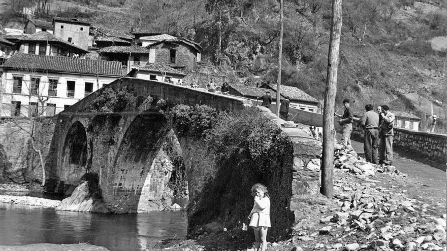Aquella Asturias en blanco y negro: las fotos antiguas de Laviana